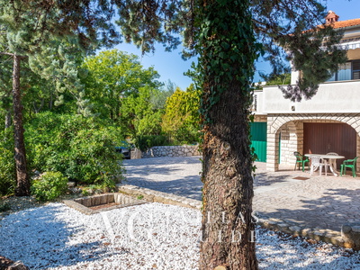 Holiday Home Villa Laura - Island of Krk Garden and property exterior