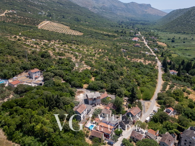 Villa Tina Desne Garden and property exterior
