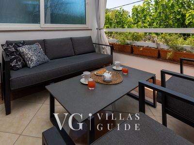 Villa Tina Desne Garden and property exterior