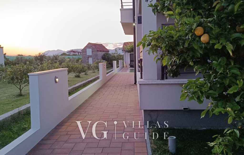 Apartman Family Čović 2 Garden and property exterior