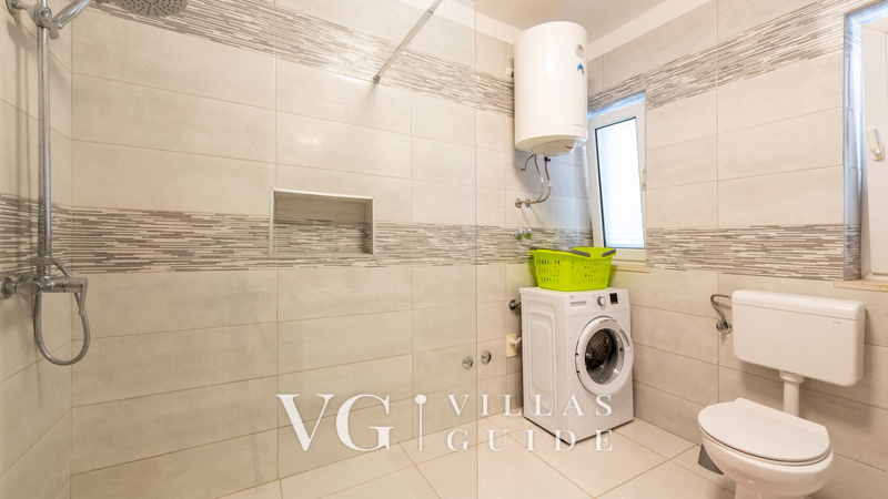 Apartman Max Bathroom