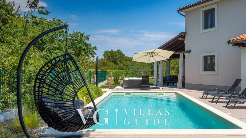 Villa Maya - Pool, Jacuzzi & Nature Oasis