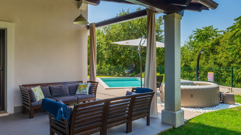 Villa Maya - Pool, Jacuzzi & Nature Oasis
