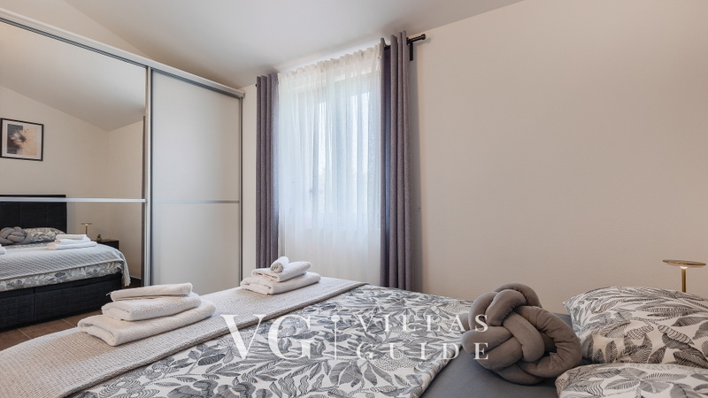 Villa Maya - Pool, Jacuzzi & Nature Oasis Bedroom