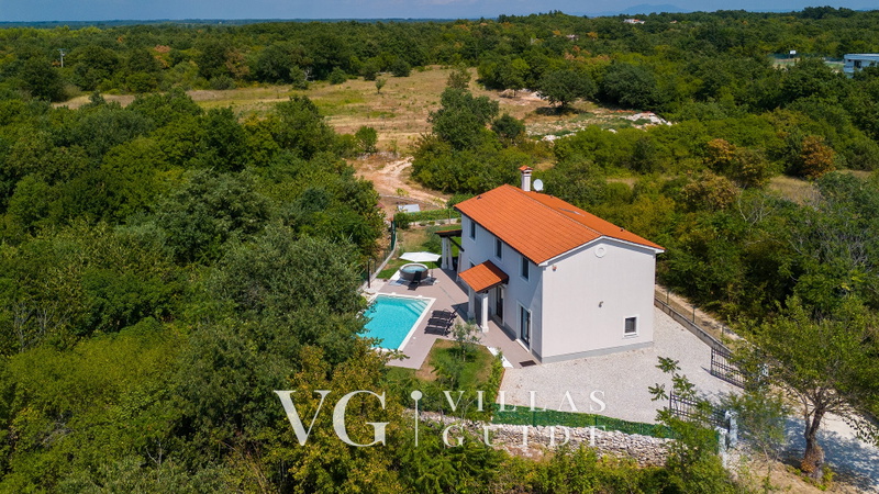 Villa Maya - Pool, Jacuzzi & Nature Oasis