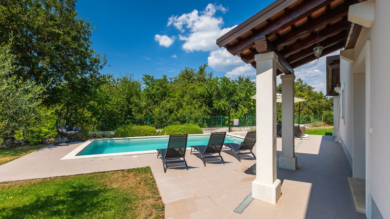 Villa Maya - Pool, Jacuzzi & Nature Oasis