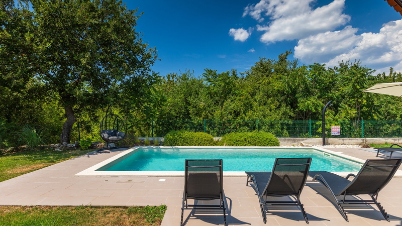 Villa Maya - Pool, Jacuzzi & Nature Oasis