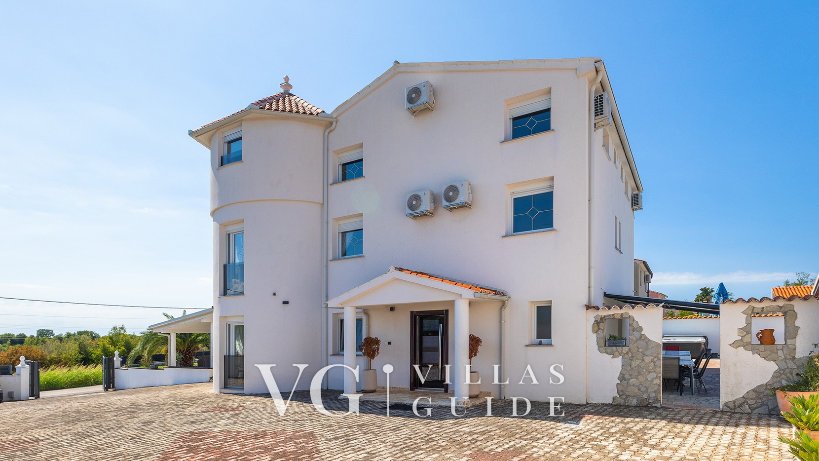Villa Romani Garten und Außenbereich