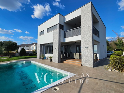 Holiday Home Villa Legara with pool Garden and property exterior