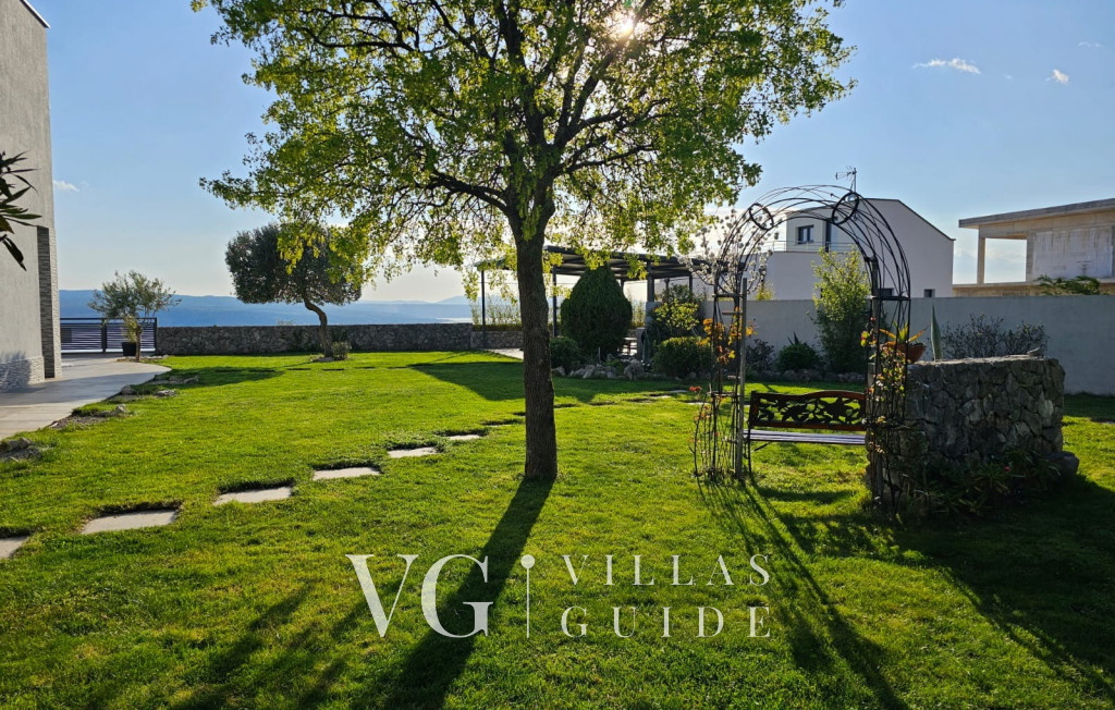 Holiday Home Villa Legara with pool Garden and property exterior