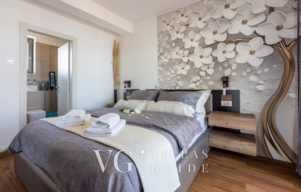 Holiday Home Villa Legara with pool Bedroom