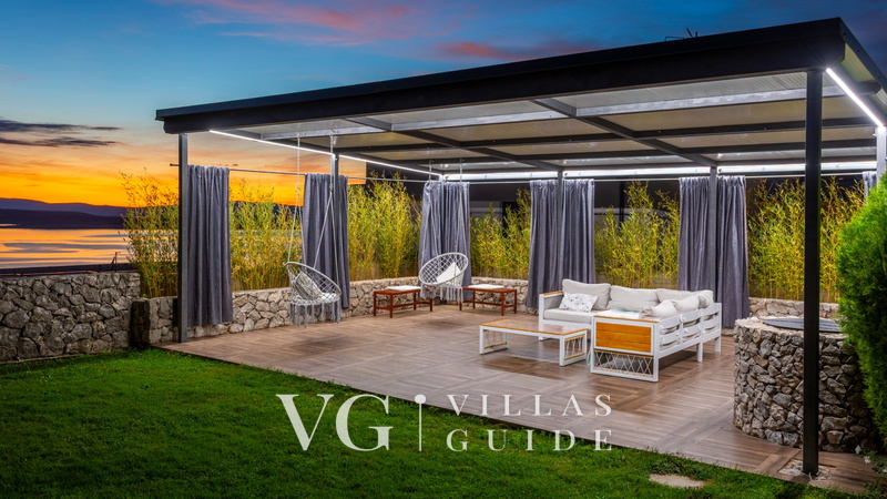 Holiday Home Villa Legara with pool Garden and property exterior