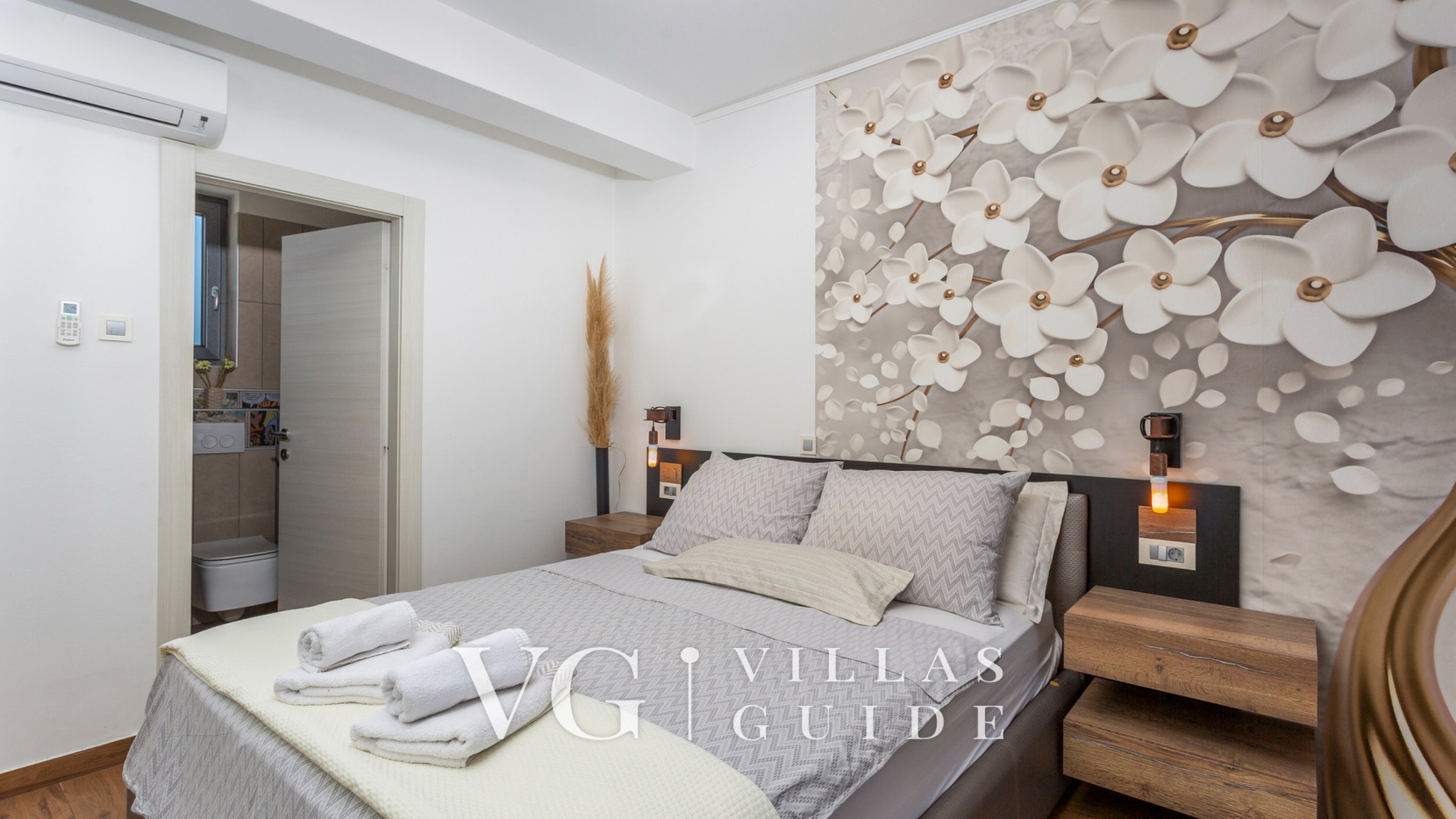 Holiday Home Villa Legara with pool Bedroom