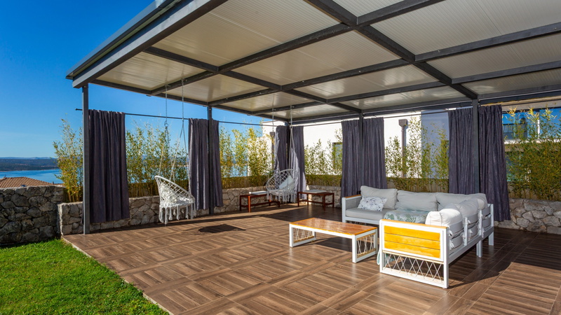 Holiday Home Villa Legara with pool