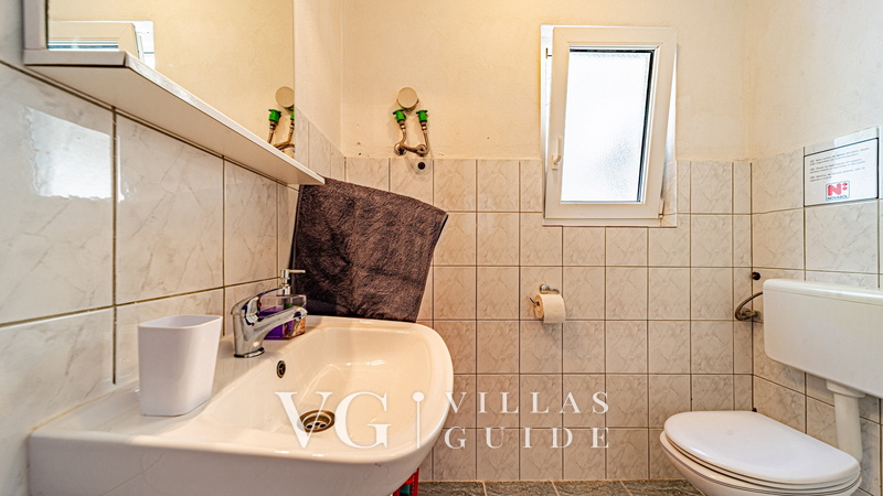 House Ante Osobjava Kupaonica