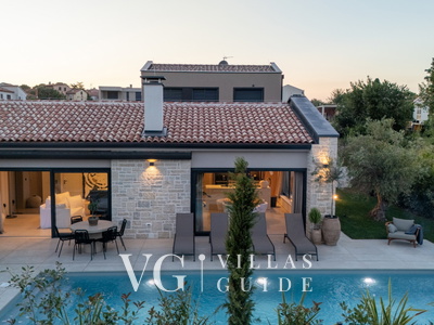 Villa Flores Piscina