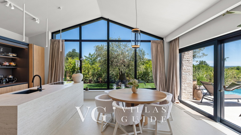 Villa Flores Kitchen