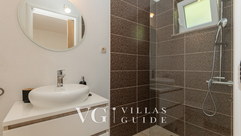 Villa Ema - Makarska-Donji Vinjani Badezimmer