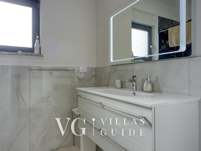 Apartment Adria 4 Kupaonica