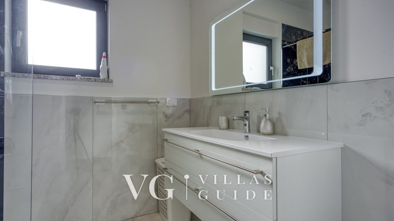 Apartment Adria 4 Kupaonica