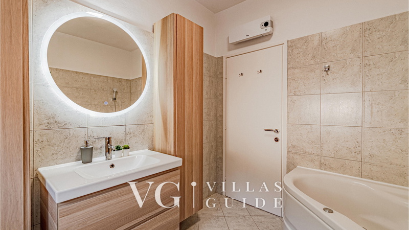 Holiday house VIRA Badezimmer