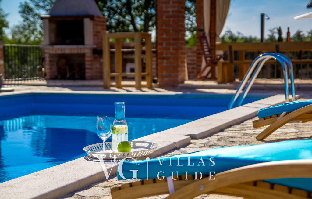 Villa Olea - Višnjan Pool