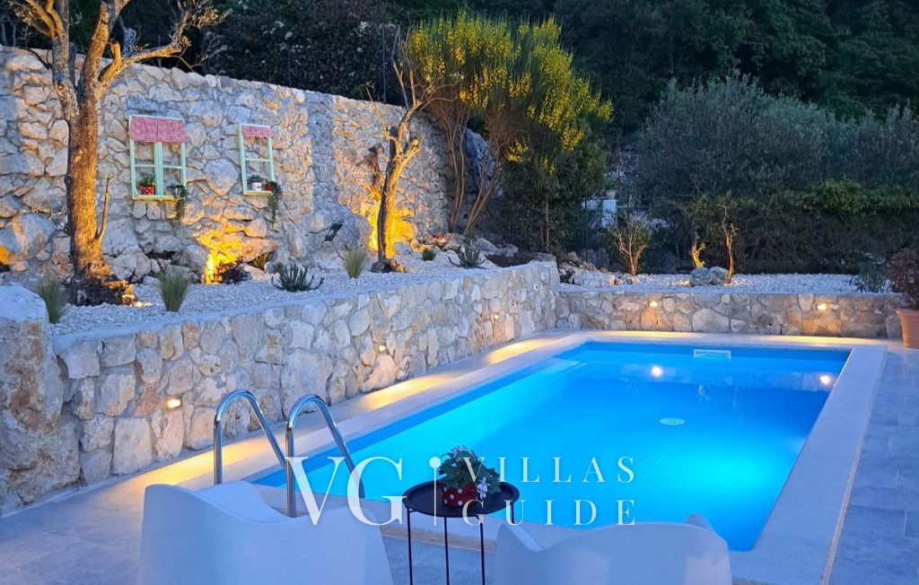 Villa Imortele aria with pool&whirpool island Cres Bazen