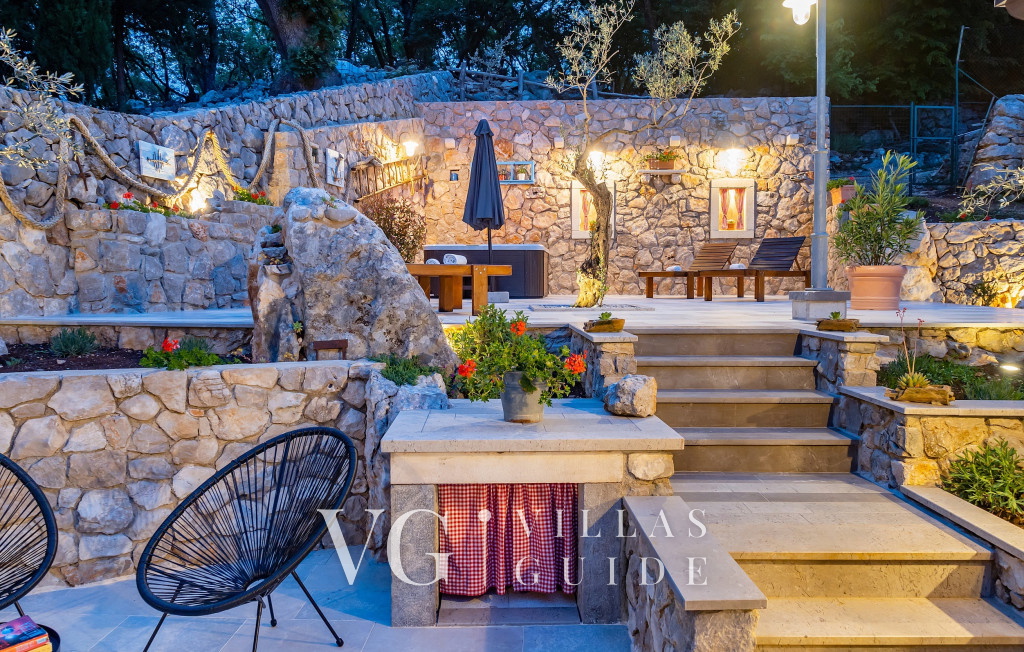 Villa Imortele aria with pool&whirpool island Cres Dvorište i vanjski dio objekta