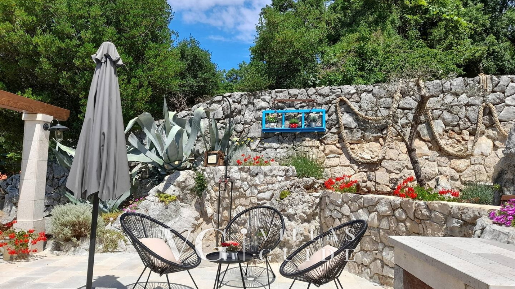 Villa Imortele aria with pool&whirpool island Cres Garden and property exterior