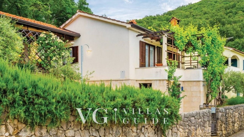 Villa Imortele aria with pool&whirpool island Cres Garden and property exterior