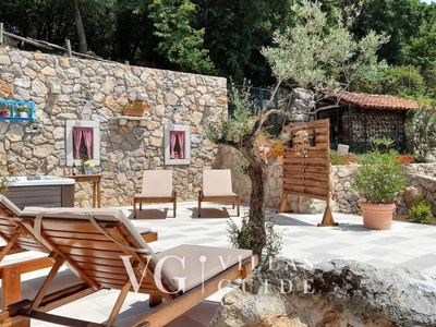 Villa Imortele aria with pool&whirpool island Cres Giardino e esterni della proprietà