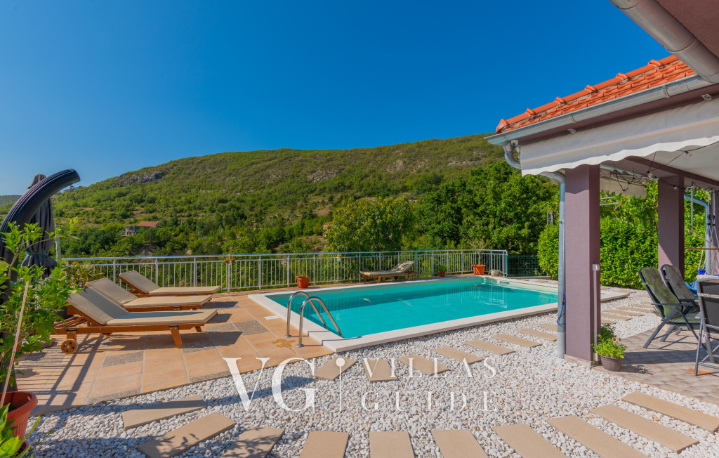 Holiday Home Helga - Makarska-Ričice Pool