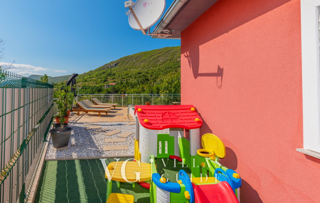 Holiday Home Helga - Makarska-Ričice