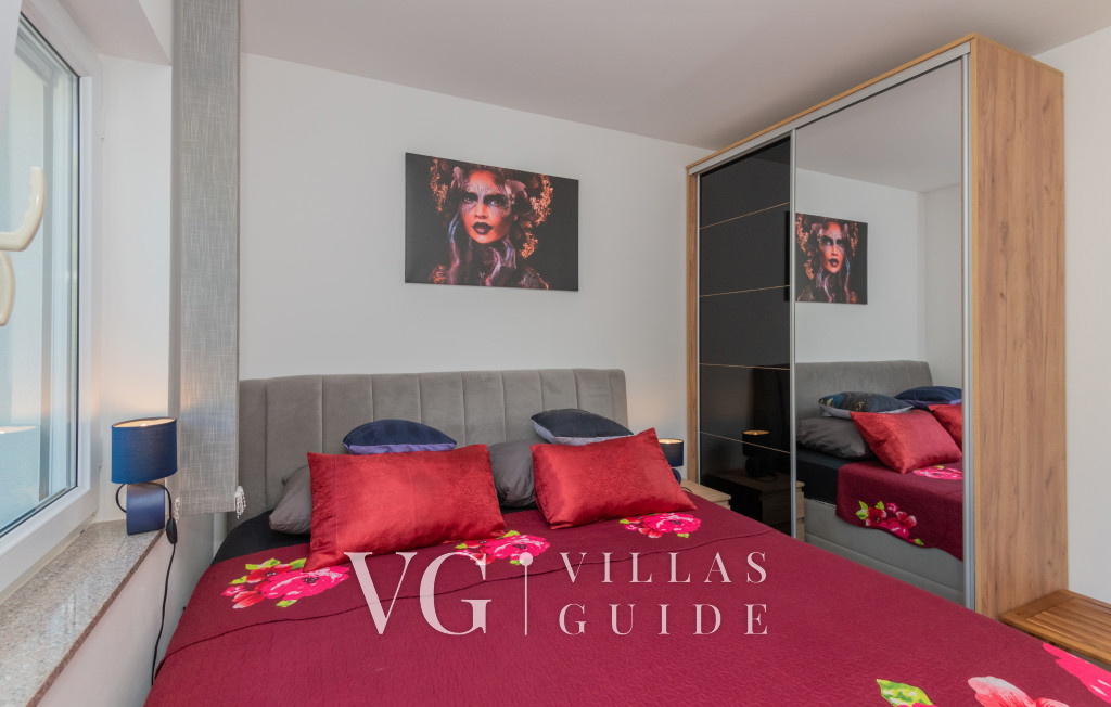 Holiday Home Helga - Makarska-Ričice Bedroom