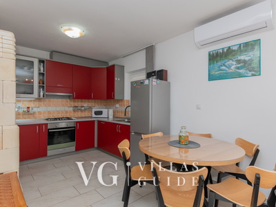 Holiday Home Helga - Makarska-Ričice Kitchen