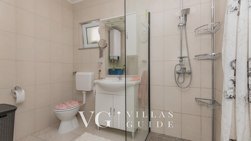 Holiday Home Helga - Makarska-Ričice Kupaonica