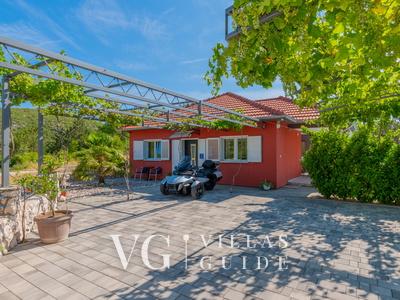 Holiday Home Helga - Makarska-Ričice