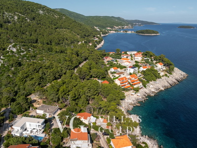 Villa Mon Amour Garden and property exterior