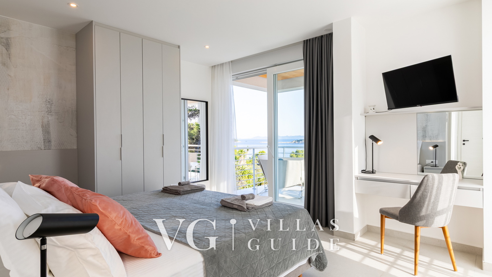 Villa Mon Amour Bedroom