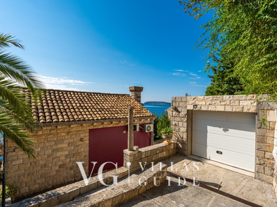 Beach house Lozica Altro