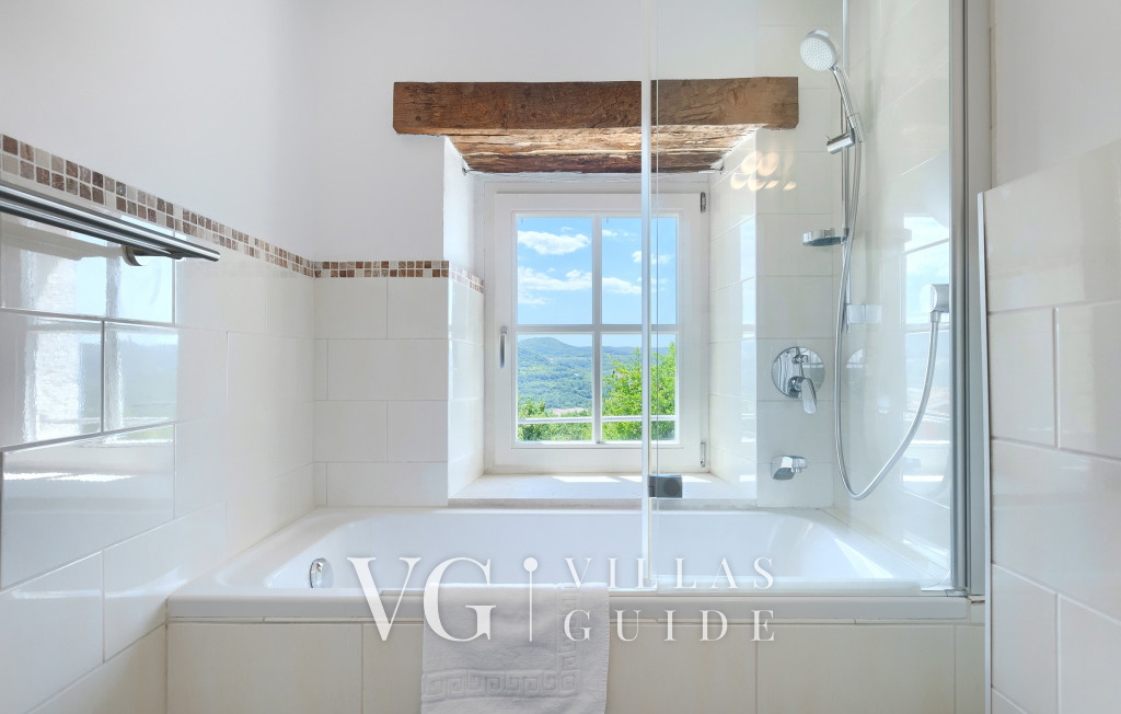 Villa Pigini Bathroom
