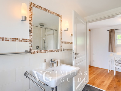 Villa Pigini Bathroom