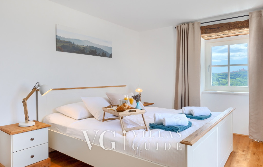 Villa Pigini Bedroom