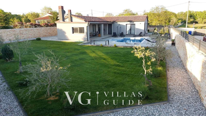 Villa Lana - Čabrunići Dvorište i vanjski dio objekta