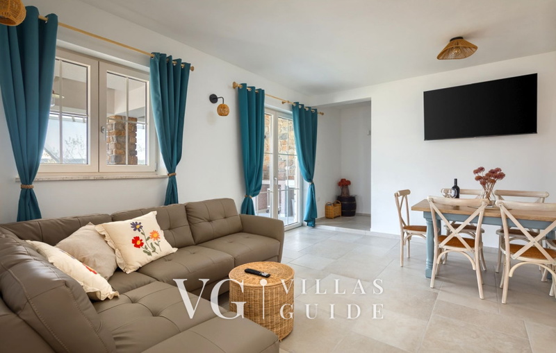 Casa Nona Anica Living room