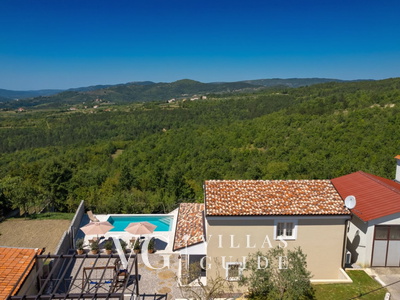 Casa Nona Anica Garden and property exterior