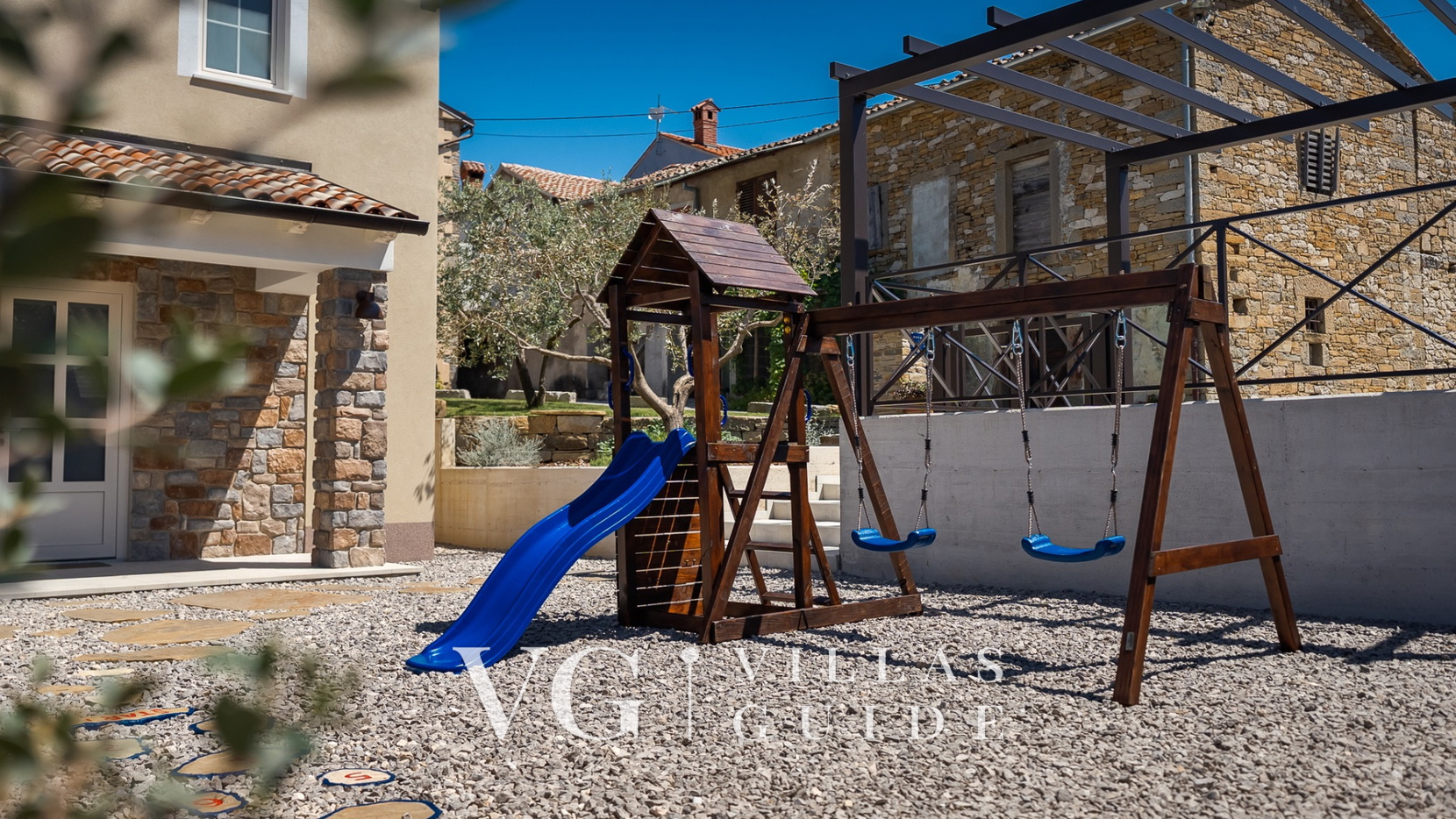 Casa Nona Anica Zusatzinhalte