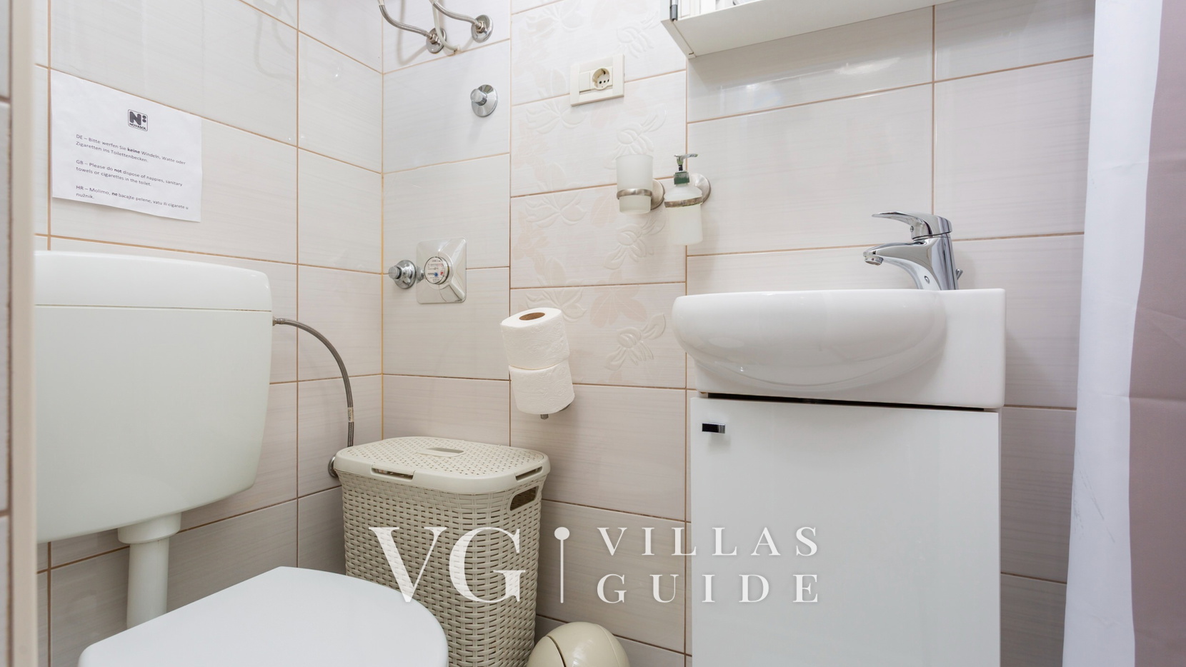 Sweet Apartment Ivana in Rijeka Bathroom