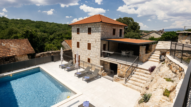 Villa Mila - Stone House & Salt-Water Pool