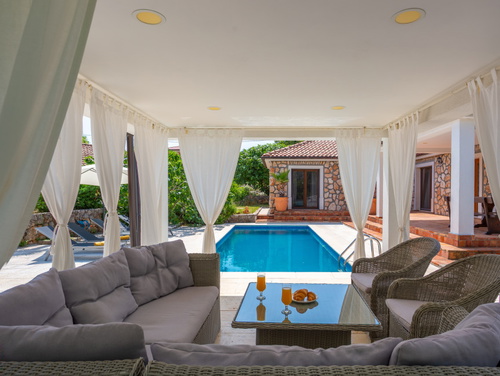 Villa Gostinjac 2 with pool&pet friendly- island Krk